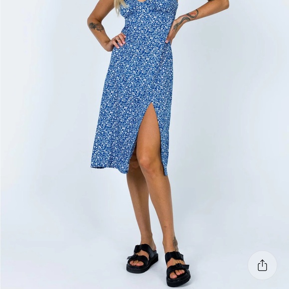 Princess Polly Blue Floral Midi Dress - Picture 2 of 6